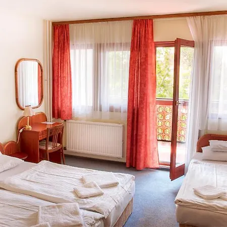 Szálloda Uni 3*