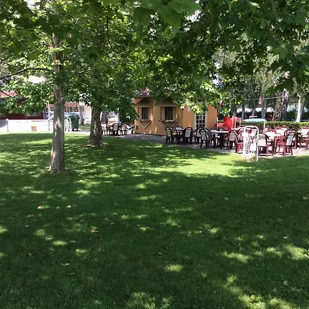 Szálloda Uni 3*